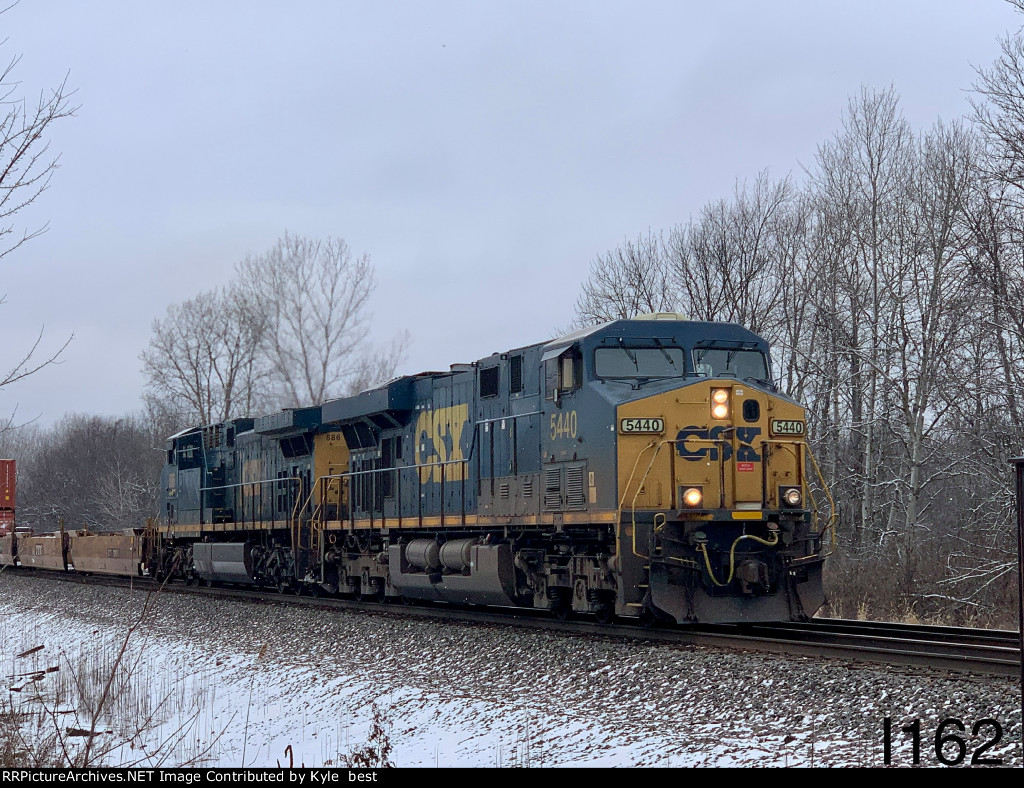 CSX 5440 on I162